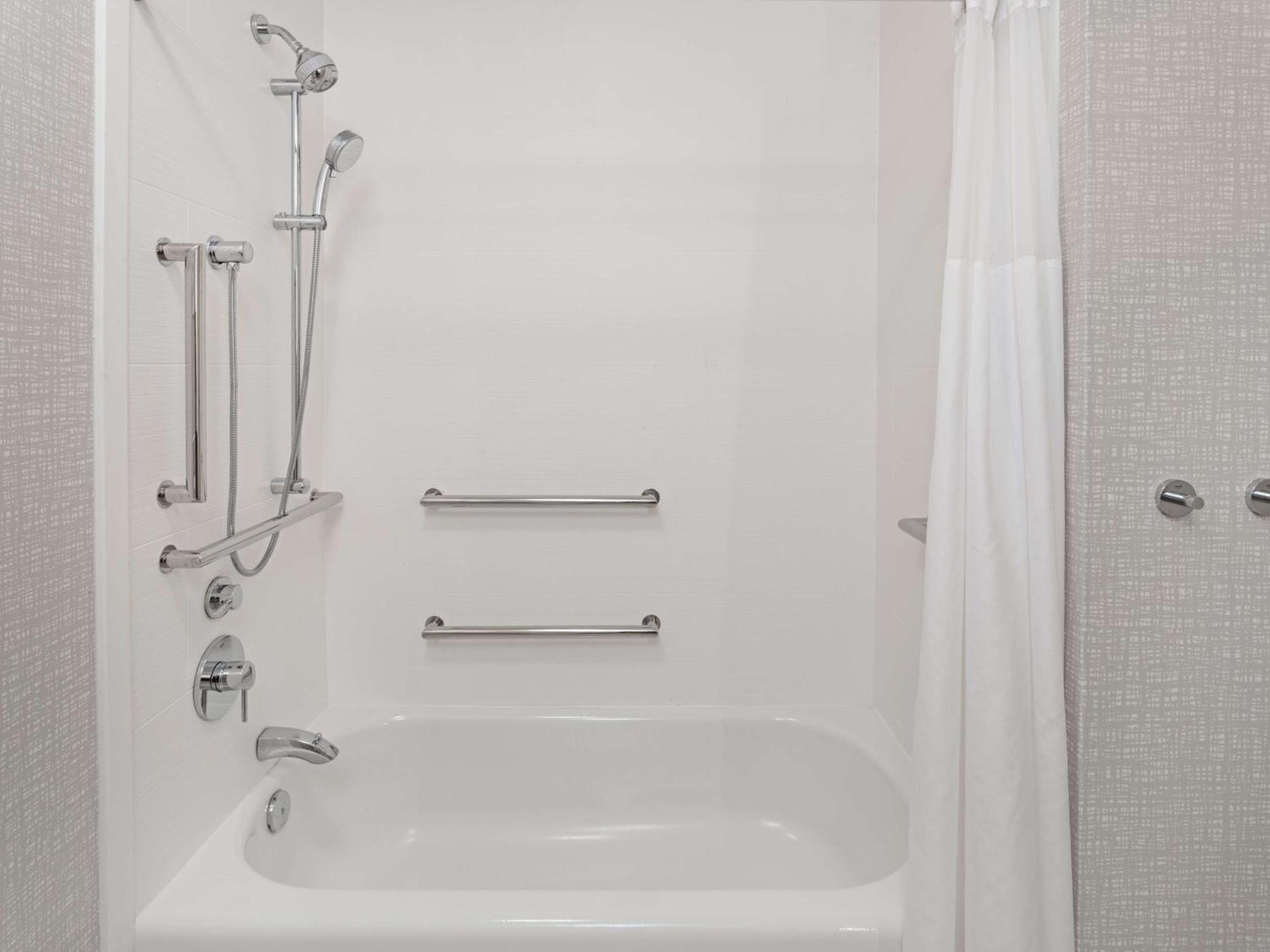 Hampton Inn Richmond-West Innsbrook Broad Meadows Экстерьер фото