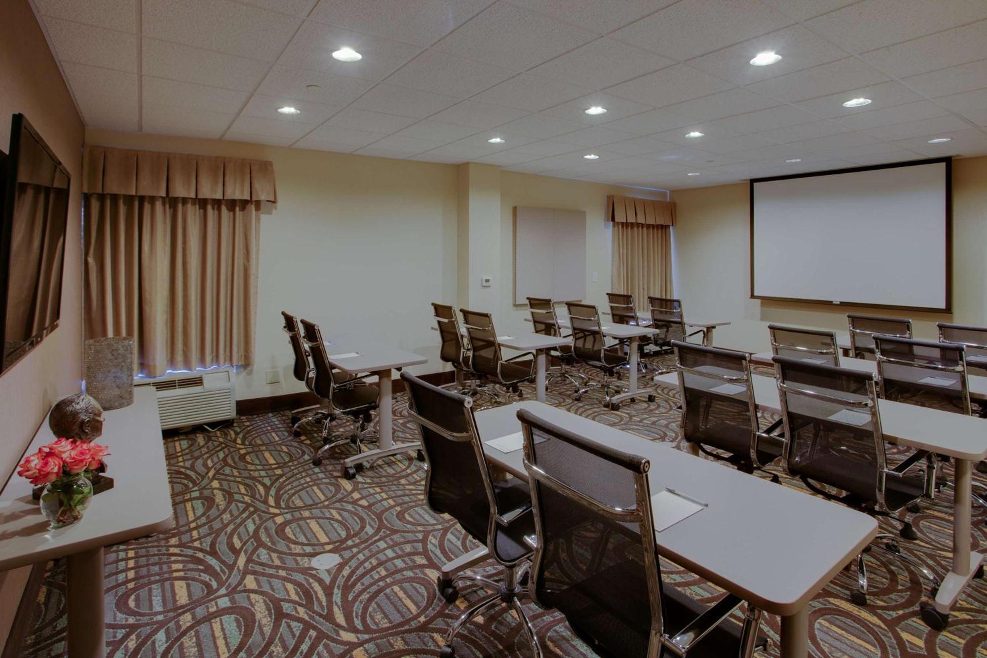 Hampton Inn Richmond-West Innsbrook Broad Meadows Экстерьер фото