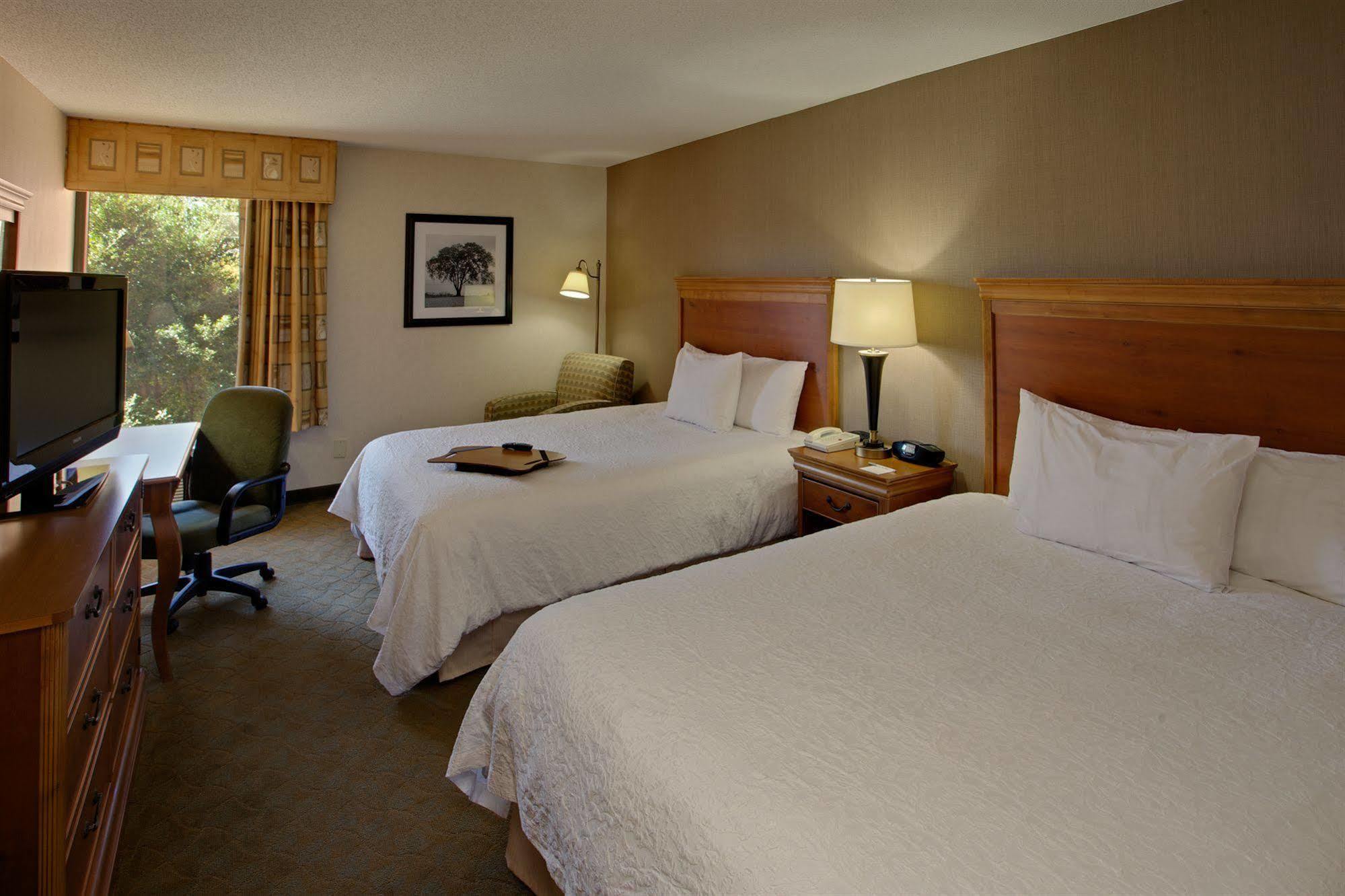 Hampton Inn Richmond-West Innsbrook Broad Meadows Экстерьер фото